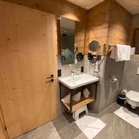 3 Sterne & Restaurant Panoramagasthof Kristberg Affittacamere 3*